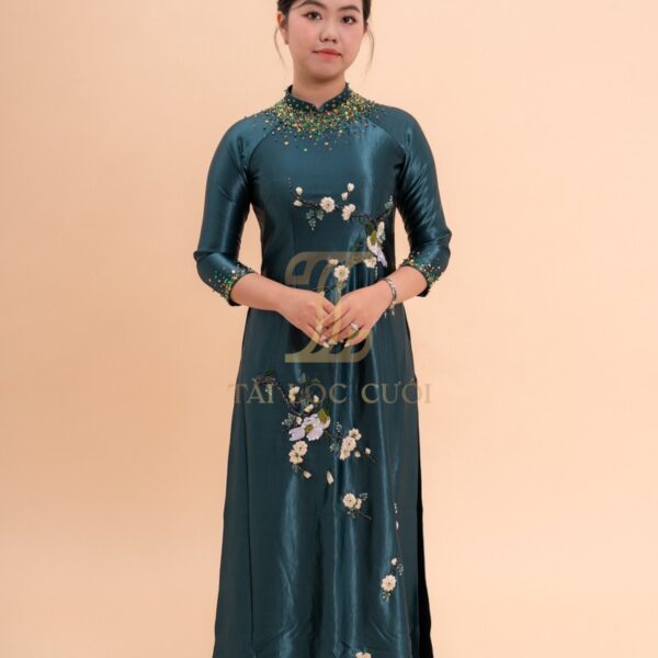 Áo Dài Bà Chị Sui Xanh Lá Lụa Thêu Mai Vàng Cườm Cổ XL-CNQ7BSXL69