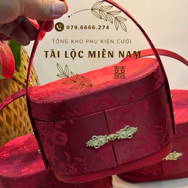 Hộp túi xách đỏ đô