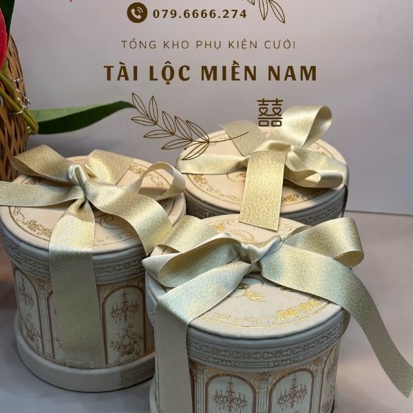 Lon trà tròn nơ kem